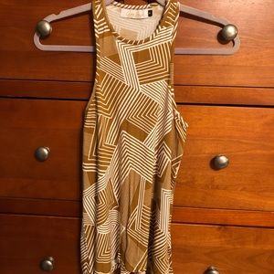 Ava sky tank tempo size small